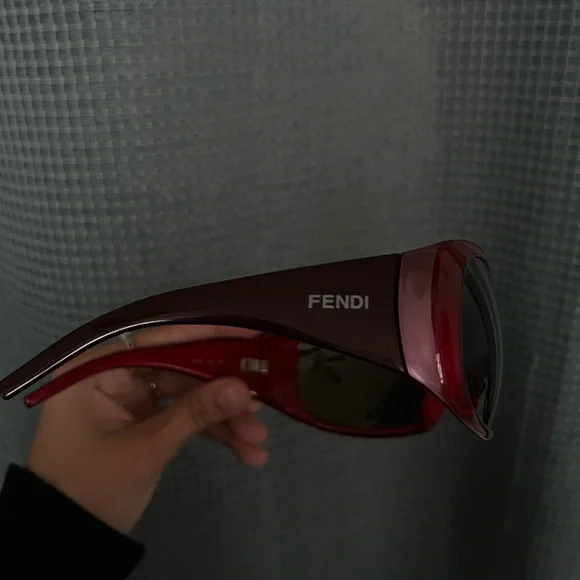 Authentic fendi shades (rare) - Picture 3 of 4